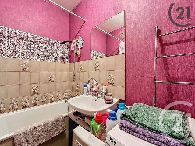 Afficher la photo en grand Appartement T3 à vendre - 3 pièces - 71 m2 - Troyes - 10 - CHAMPAGNE-ARDENNE