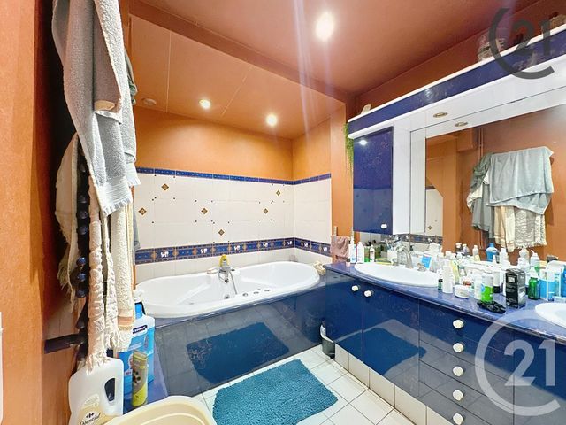 Immeuble à vendre - 517 m2 - Ste Savine - 10 - CHAMPAGNE-ARDENNE