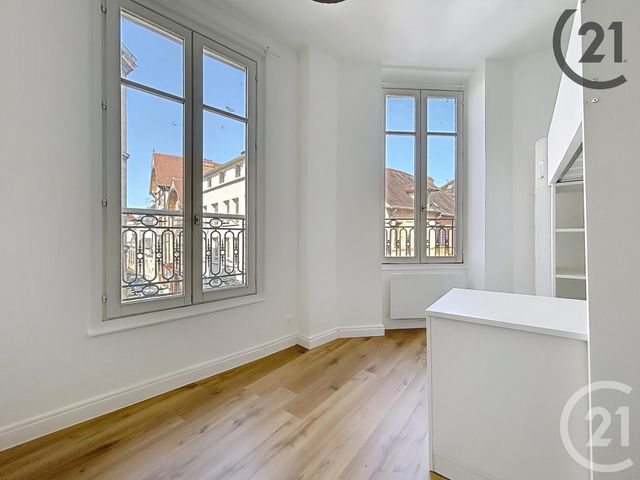 Afficher la photo en grand Appartement F1 à louer - 1 pièce - 15 m2 - Troyes - 10 - CHAMPAGNE-ARDENNE