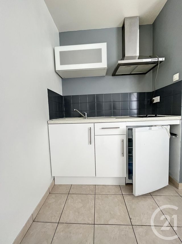 Appartement F1 &agrave; louer - 1 pi&egrave;ce - 17,90 m2 - Troyes - 10 - CHAMPAGNE-ARDENNE