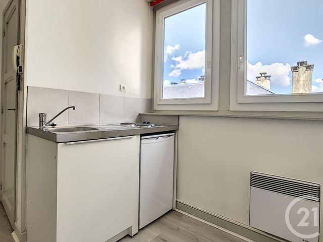 Afficher la photo en grand Appartement Studio à louer - 1 pièce - 18 m2 - Troyes - 10 - CHAMPAGNE-ARDENNE