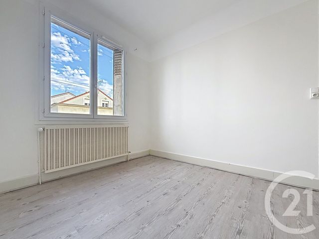 Appartement F4 &agrave; louer - 4 pi&egrave;ces - 67 m2 - Troyes - 10 - CHAMPAGNE-ARDENNE