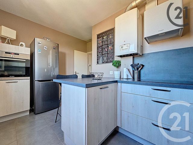 Appartement F4 à vendre - 4 pièces - 73 m2 - Troyes - 10 - CHAMPAGNE-ARDENNE