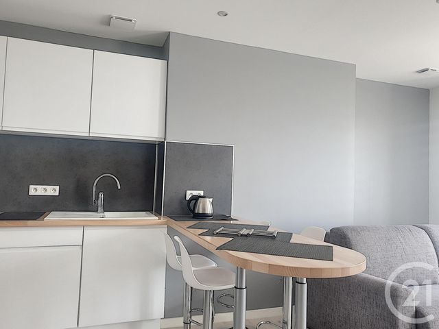 Afficher la photo en grand Appartement F2 à louer - 2 pièces - 37,50 m2 - Troyes - 10 - CHAMPAGNE-ARDENNE