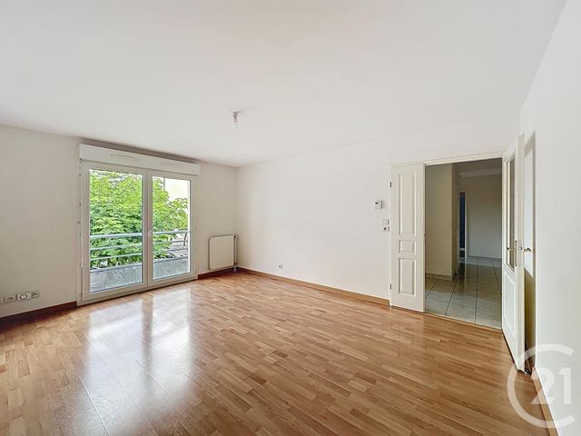 Afficher la photo en grand Appartement F3 à vendre - 3 pièces - 67,94 m2 - Troyes - 10 - CHAMPAGNE-ARDENNE