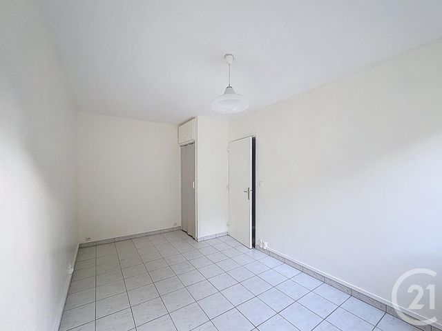 Afficher la photo en grand Appartement F1 à louer - 1 pièce - 26,90 m2 - Troyes - 10 - CHAMPAGNE-ARDENNE