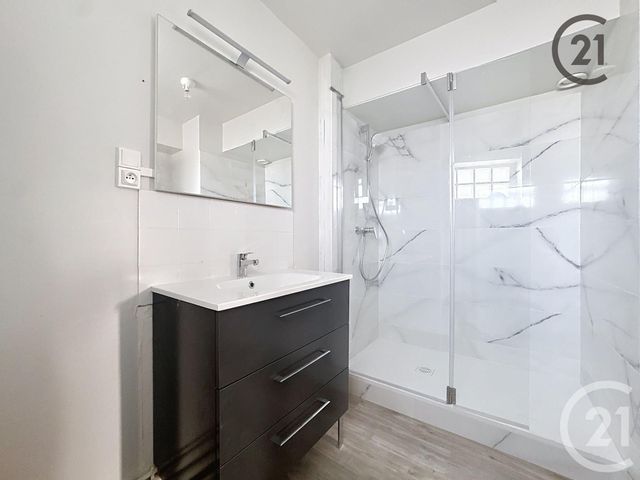 Afficher la photo en grand Appartement F4 à vendre - 4 pièces - 97,13 m2 - Troyes - 10 - CHAMPAGNE-ARDENNE