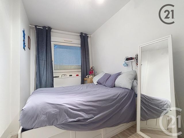 Afficher la photo en grand Appartement T4 à vendre - 4 pièces - 59,85 m2 - Troyes - 10 - CHAMPAGNE-ARDENNE