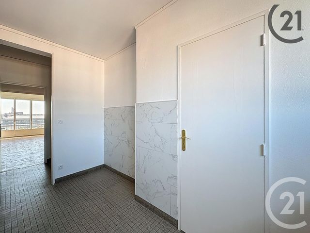 Afficher la photo en grand Appartement T3 à vendre - 3 pièces - 74,44 m2 - Troyes - 10 - CHAMPAGNE-ARDENNE