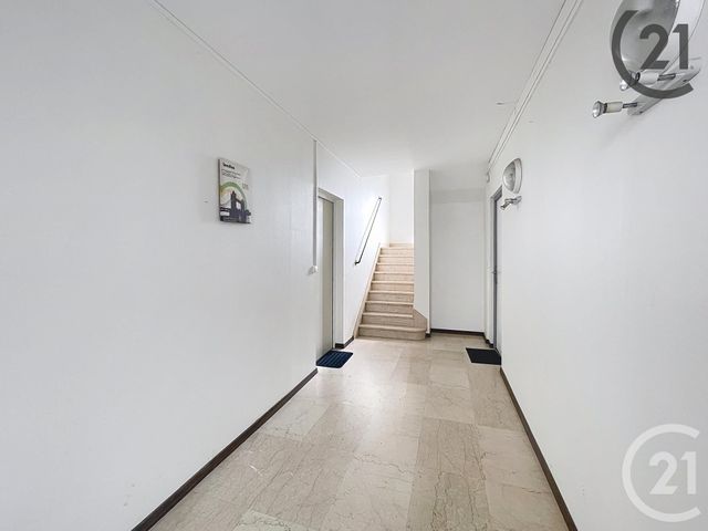 Afficher la photo en grand Appartement F2 à vendre - 2 pièces - 43,60 m2 - Troyes - 10 - CHAMPAGNE-ARDENNE