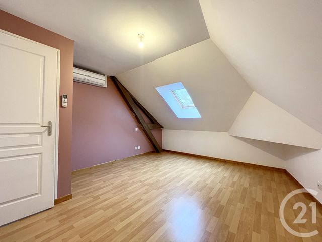 Afficher la photo en grand Appartement F4 à louer - 4 pièces - 63 m2 - Troyes - 10 - CHAMPAGNE-ARDENNE