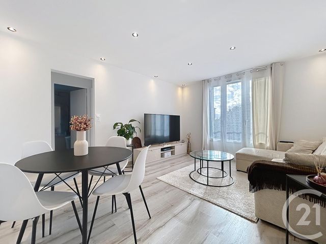  - ST JULIEN LES VILLAS - 