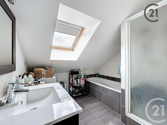 Afficher la photo en grand Appartement à vendre - 5 pièces - 63,35 m2 - Troyes - 10 - CHAMPAGNE-ARDENNE