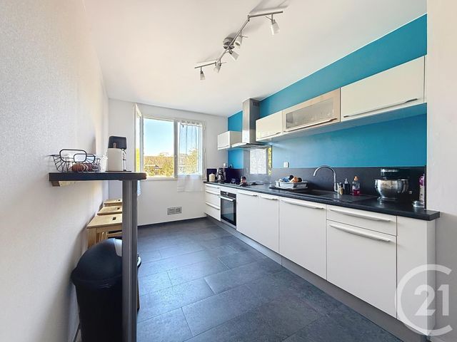Afficher la photo en grand Appartement F4 à vendre - 4 pièces - 76 m2 - Troyes - 10 - CHAMPAGNE-ARDENNE