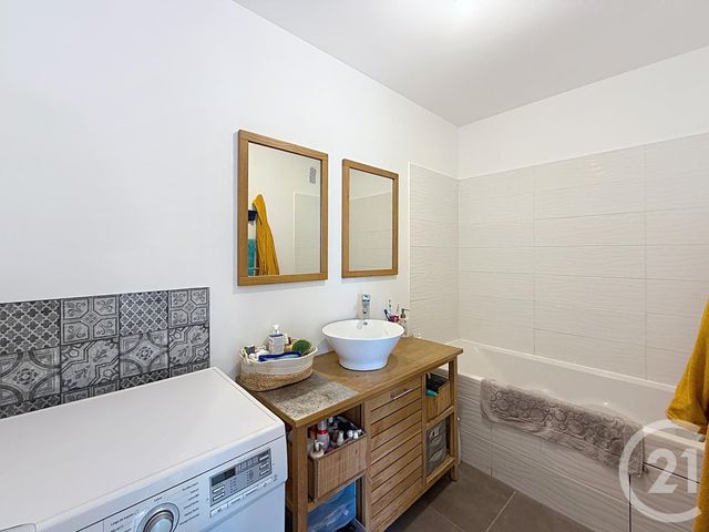 Afficher la photo en grand Appartement F4 à vendre - 4 pièces - 76 m2 - Troyes - 10 - CHAMPAGNE-ARDENNE