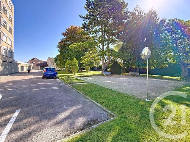 Afficher la photo en grand Appartement F4 à vendre - 4 pièces - 76 m2 - Troyes - 10 - CHAMPAGNE-ARDENNE