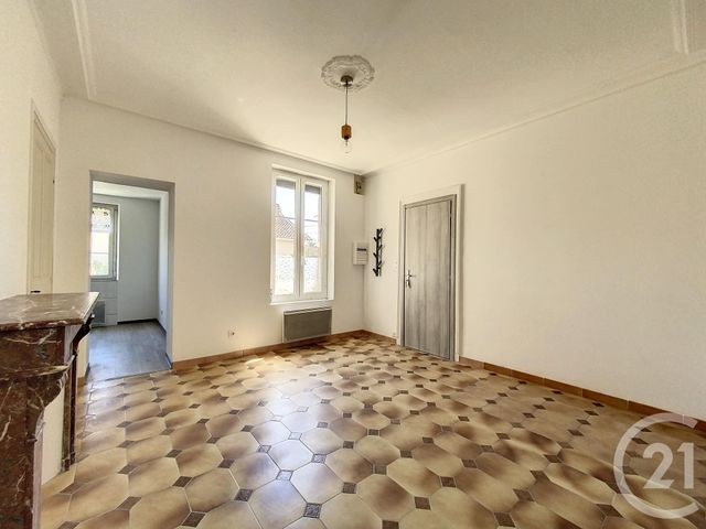 Appartement &agrave; louer - 2 pi&egrave;ces - 41,10 m2 - Troyes - 10 - CHAMPAGNE-ARDENNE