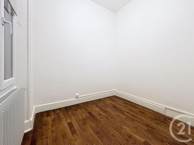 Afficher la photo en grand Appartement à louer - 2 pièces - 47 m2 - La Chapelle St Luc - 10 - CHAMPAGNE-ARDENNE