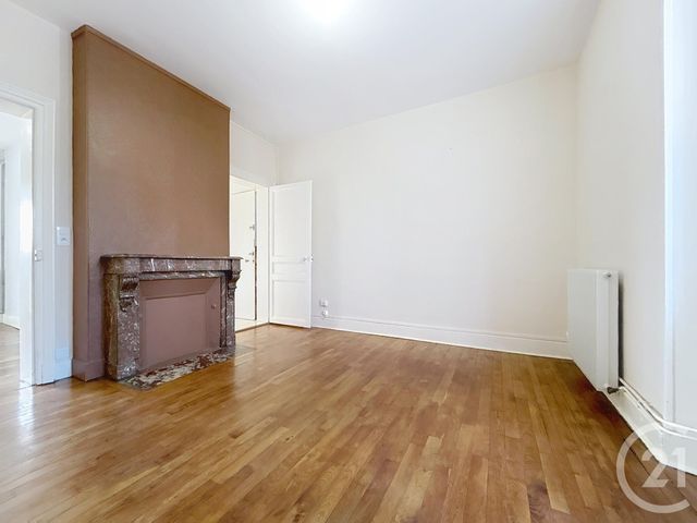 Afficher la photo en grand Appartement à louer - 2 pièces - 47 m2 - La Chapelle St Luc - 10 - CHAMPAGNE-ARDENNE