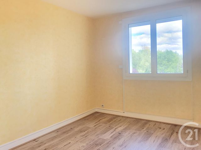 Afficher la photo en grand Appartement F4 à vendre - 4 pièces - 79 m2 - Troyes - 10 - CHAMPAGNE-ARDENNE