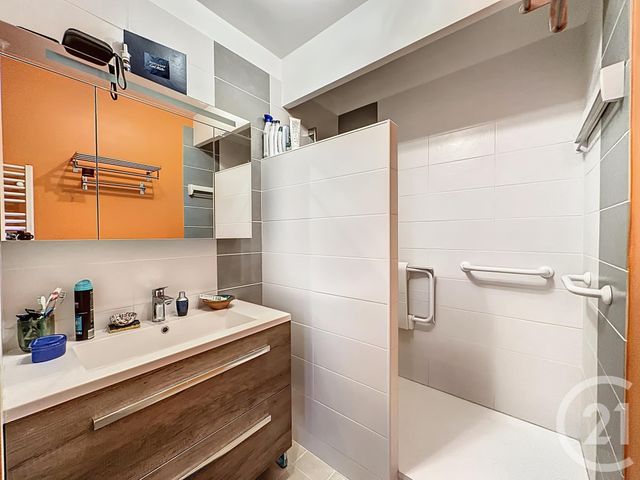 Afficher la photo en grand Appartement T3 à vendre - 3 pièces - 77,92 m2 - Troyes - 10 - CHAMPAGNE-ARDENNE