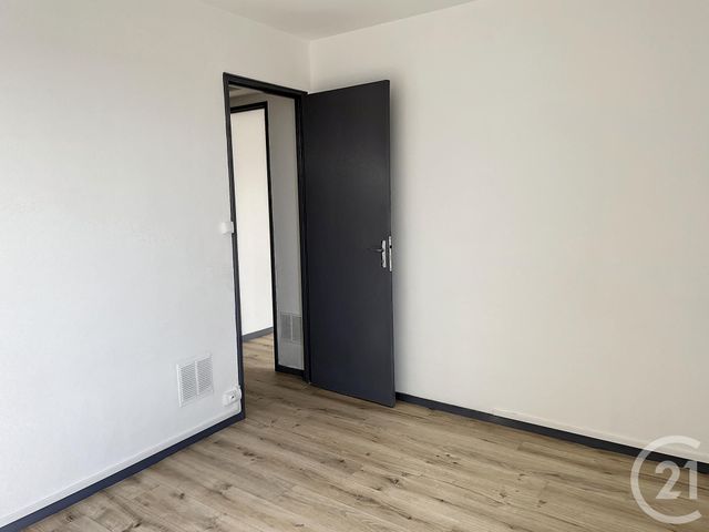 Afficher la photo en grand Appartement F3 à louer - 3 pièces - 68,31 m2 - Troyes - 10 - CHAMPAGNE-ARDENNE