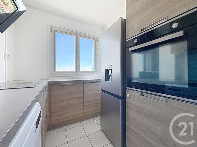 Appartement &agrave; vendre - 3 pi&egrave;ces - 62 m2 - La Chapelle St Luc - 10 - CHAMPAGNE-ARDENNE