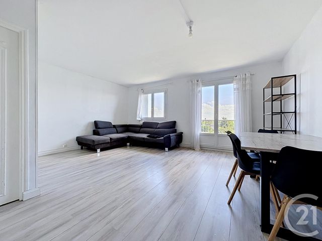 Appartement &agrave; vendre - 3 pi&egrave;ces - 62 m2 - La Chapelle St Luc - 10 - CHAMPAGNE-ARDENNE