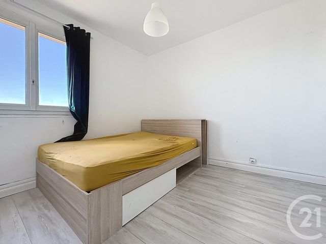 Appartement &agrave; vendre - 3 pi&egrave;ces - 62 m2 - La Chapelle St Luc - 10 - CHAMPAGNE-ARDENNE