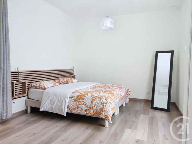Appartement T2 &agrave; louer - 2 pi&egrave;ces - 47,77 m2 - St Parres Aux Tertres - 10 - CHAMPAGNE-ARDENNE