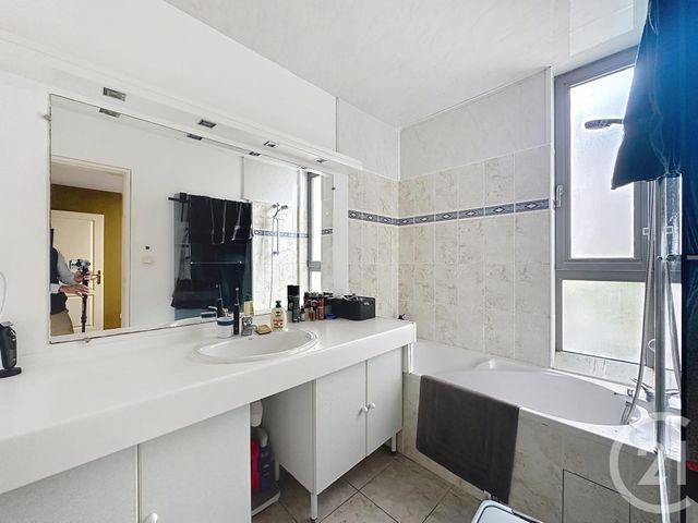 Afficher la photo en grand Appartement T2 à vendre - 2 pièces - 53 m2 - Troyes - 10 - CHAMPAGNE-ARDENNE