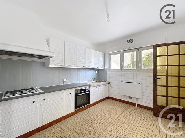 Maison à vendre - 4 pièces - 76 m2 - St Andre Les Vergers - 10 - CHAMPAGNE-ARDENNE