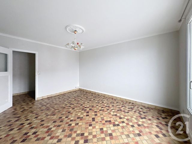 Appartement F3 &agrave; louer - 3 pi&egrave;ces - 65,52 m2 - 10 - CHAMPAGNE-ARDENNE