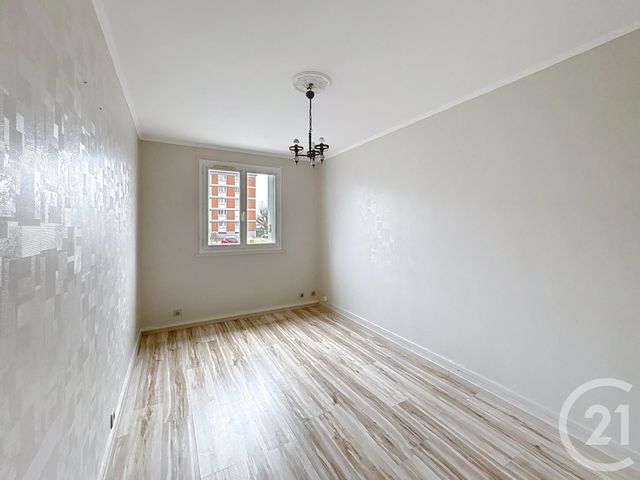 Appartement F3 &agrave; louer - 3 pi&egrave;ces - 65,52 m2 - 10 - CHAMPAGNE-ARDENNE