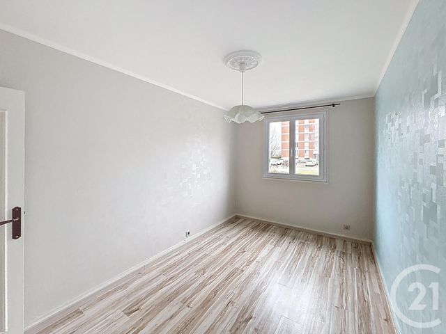 Appartement F3 &agrave; louer - 3 pi&egrave;ces - 65,52 m2 - 10 - CHAMPAGNE-ARDENNE