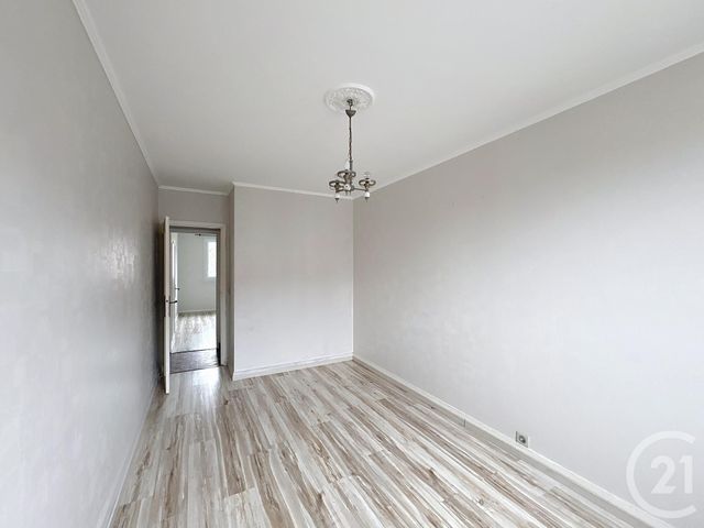 Appartement F3 &agrave; louer - 3 pi&egrave;ces - 65,52 m2 - 10 - CHAMPAGNE-ARDENNE