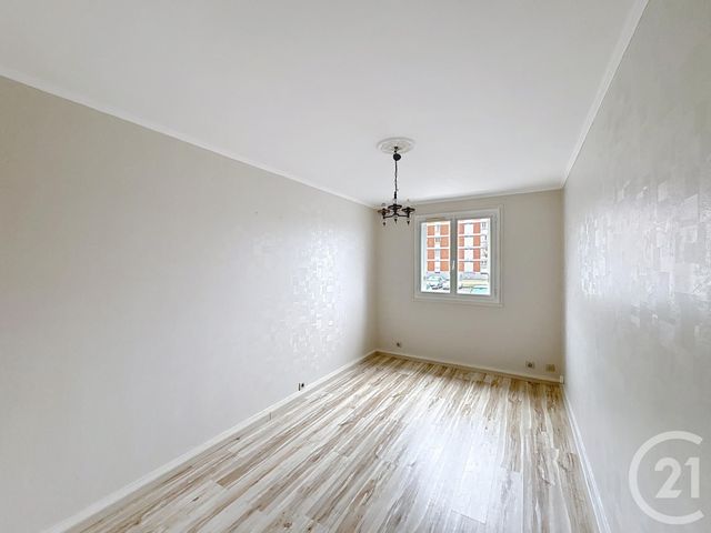 Appartement F3 &agrave; louer - 3 pi&egrave;ces - 65,52 m2 - 10 - CHAMPAGNE-ARDENNE