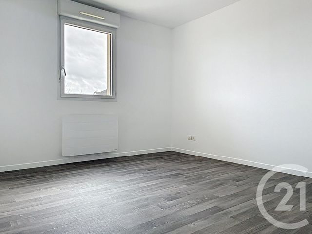Appartement T3 &agrave; louer - 3 pi&egrave;ces - 63 m2 - St Andre Les Vergers - 10 - CHAMPAGNE-ARDENNE
