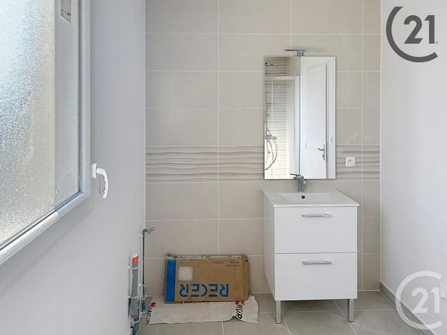 Afficher la photo en grand Appartement F4 à louer - 4 pièces - 84,05 m2 - St Lye - 10 - CHAMPAGNE-ARDENNE