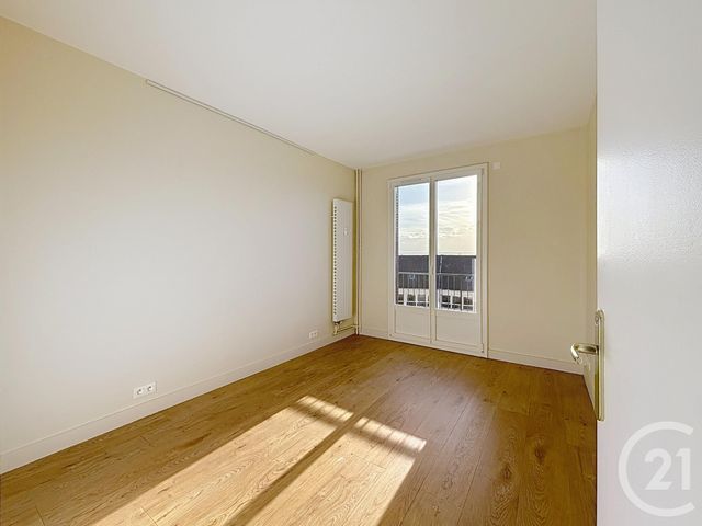 Afficher la photo en grand Appartement F4 à louer - 4 pièces - 105,07 m2 - Troyes - 10 - CHAMPAGNE-ARDENNE