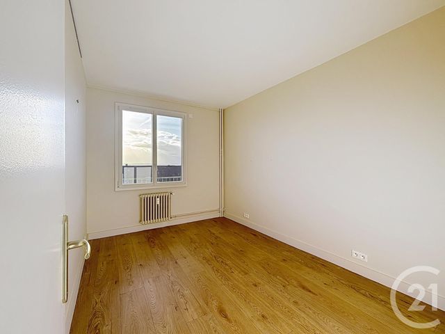 Afficher la photo en grand Appartement F4 à louer - 4 pièces - 105,07 m2 - Troyes - 10 - CHAMPAGNE-ARDENNE