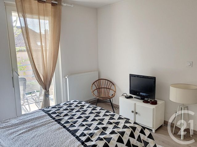 Afficher la photo en grand Appartement F2 à louer - 2 pièces - 46 m2 - Troyes - 10 - CHAMPAGNE-ARDENNE