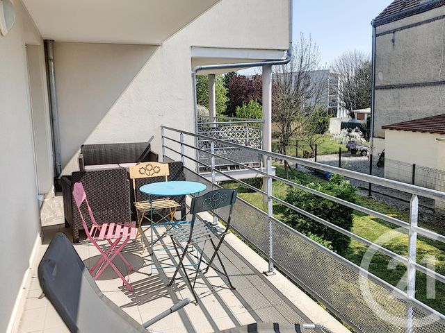 Afficher la photo en grand Appartement F2 à louer - 2 pièces - 46 m2 - Troyes - 10 - CHAMPAGNE-ARDENNE