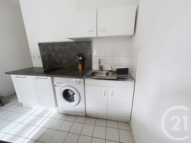 Appartement F2 &agrave; louer - 2 pi&egrave;ces - 29 m2 - Ste Savine - 10 - CHAMPAGNE-ARDENNE