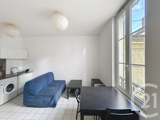 Appartement F2 à louer STE SAVINE