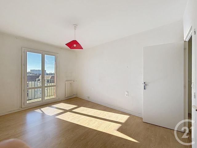 Afficher la photo en grand Appartement F3 à louer - 3 pièces - 78 m2 - Troyes - 10 - CHAMPAGNE-ARDENNE