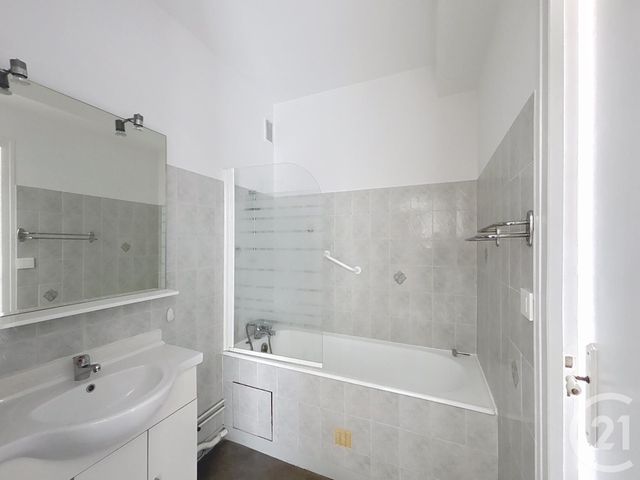 Afficher la photo en grand Appartement F3 à louer - 3 pièces - 78 m2 - Troyes - 10 - CHAMPAGNE-ARDENNE