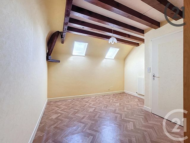 Maison à vendre - 6 pièces - 149 m2 - St Julien Les Villas - 10 - CHAMPAGNE-ARDENNE