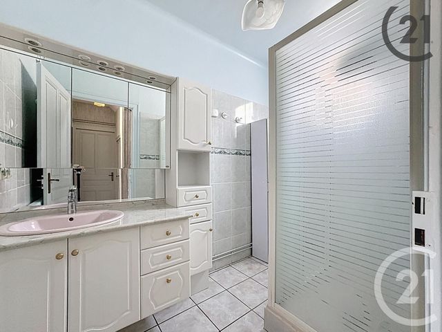 Maison à vendre - 6 pièces - 149 m2 - St Julien Les Villas - 10 - CHAMPAGNE-ARDENNE