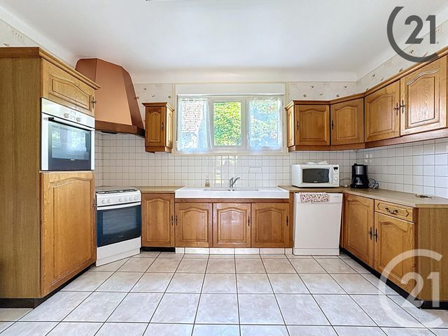 Maison à vendre - 6 pièces - 149 m2 - St Julien Les Villas - 10 - CHAMPAGNE-ARDENNE